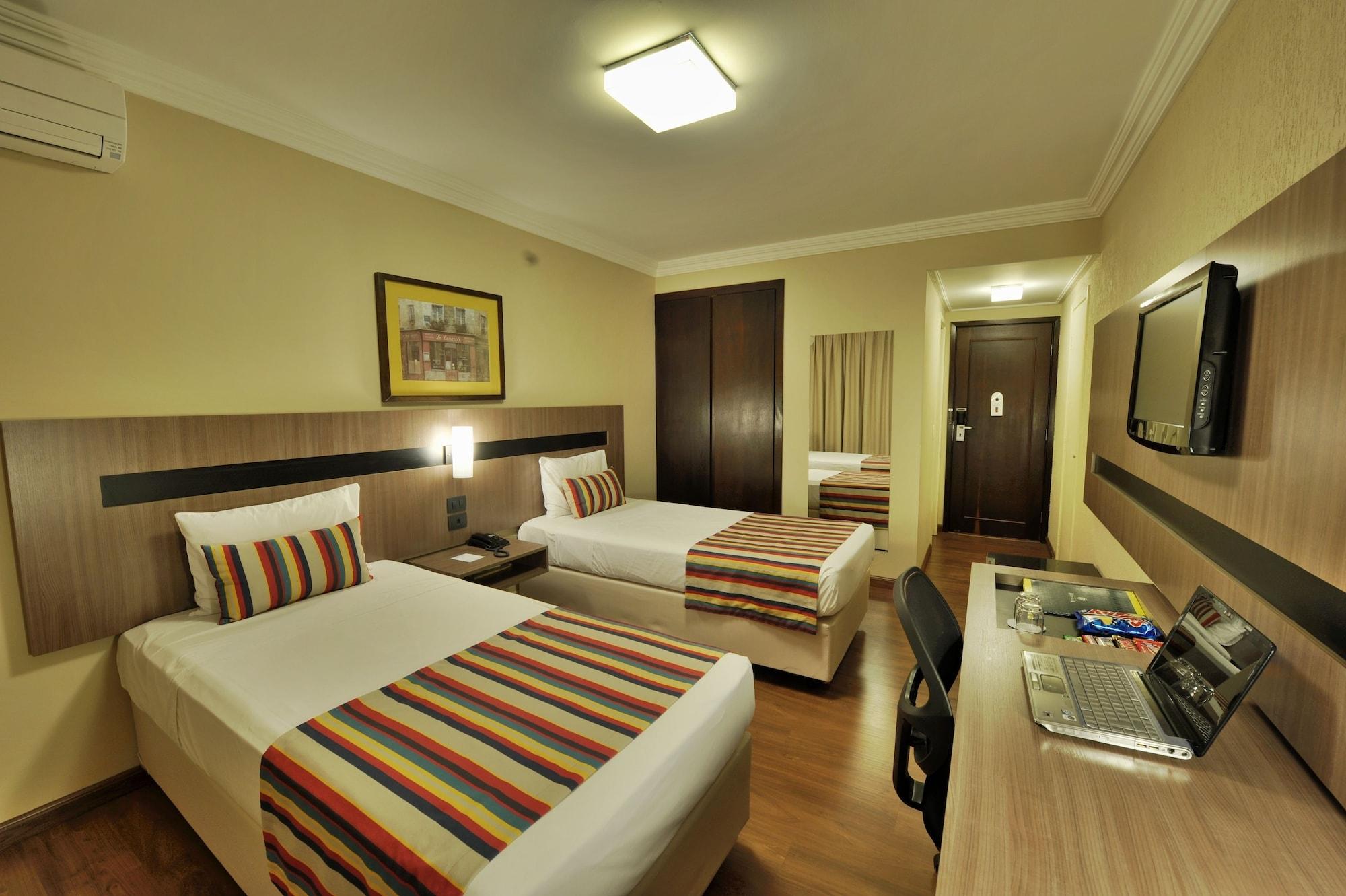 Hotel Deville Express Cascavel กัสกาเวล ภายนอก รูปภาพ