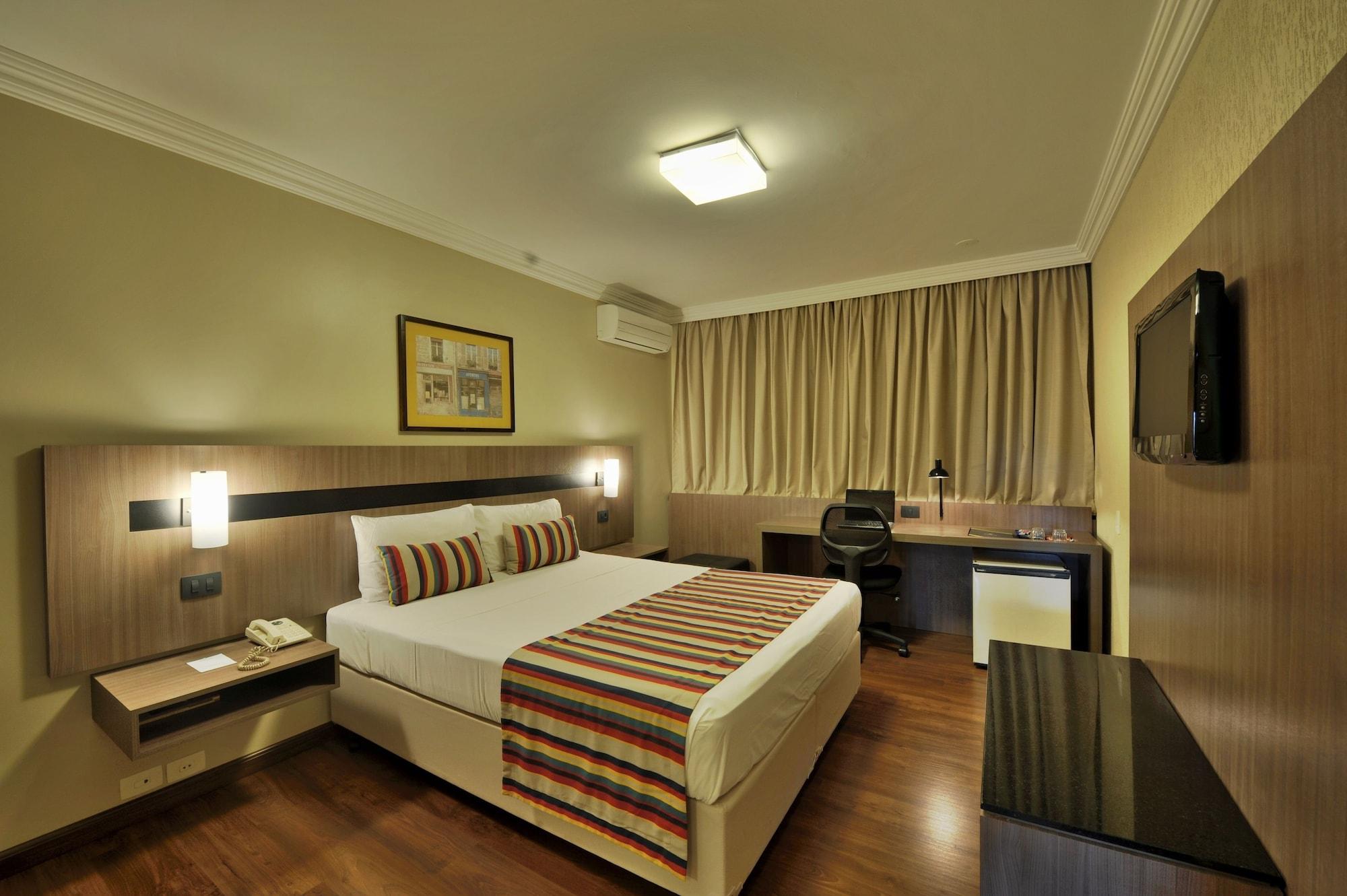 Hotel Deville Express Cascavel กัสกาเวล ภายนอก รูปภาพ