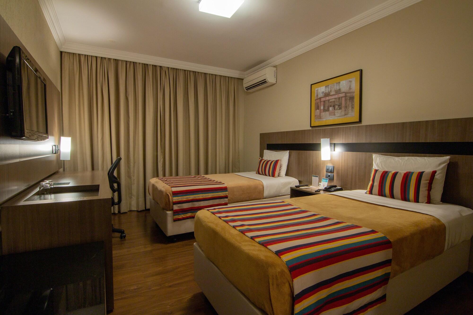 Hotel Deville Express Cascavel กัสกาเวล ภายนอก รูปภาพ