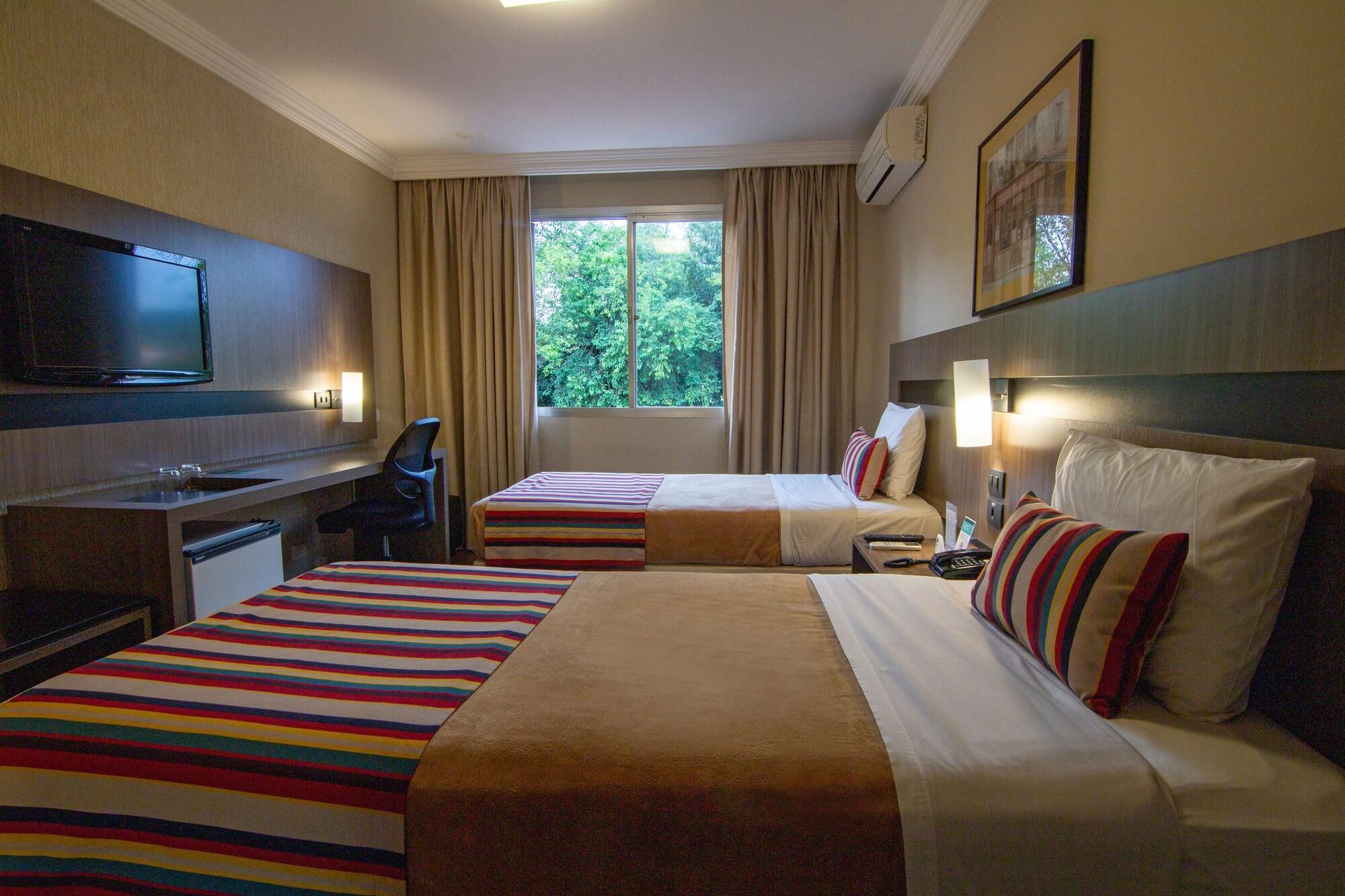 Hotel Deville Express Cascavel กัสกาเวล ภายนอก รูปภาพ