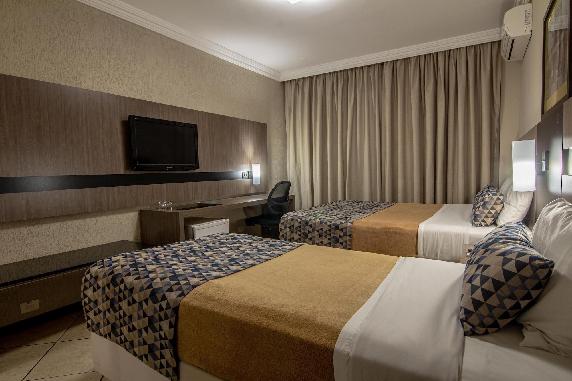 Hotel Deville Express Cascavel กัสกาเวล ภายนอก รูปภาพ