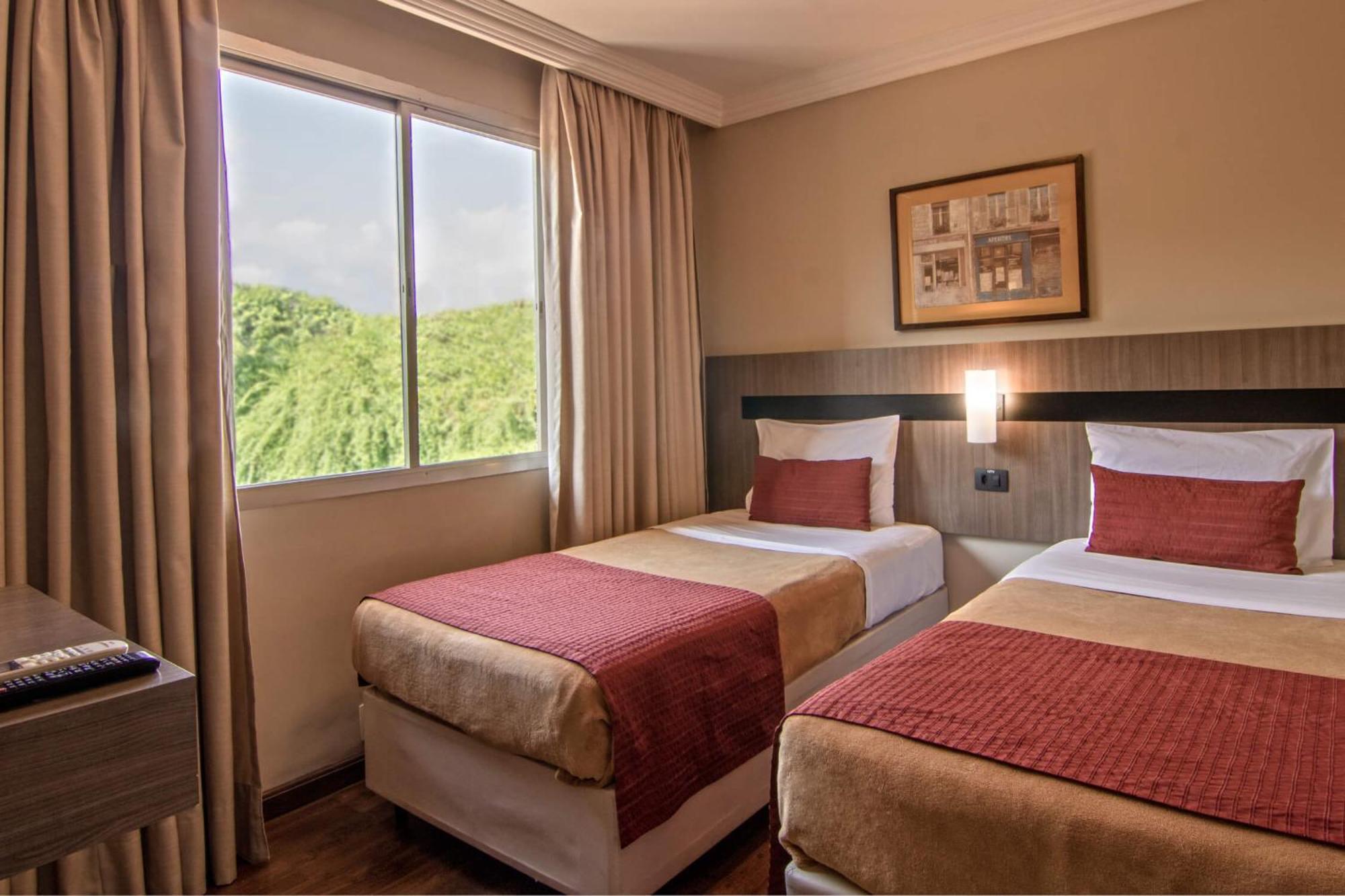 Hotel Deville Express Cascavel กัสกาเวล ภายนอก รูปภาพ