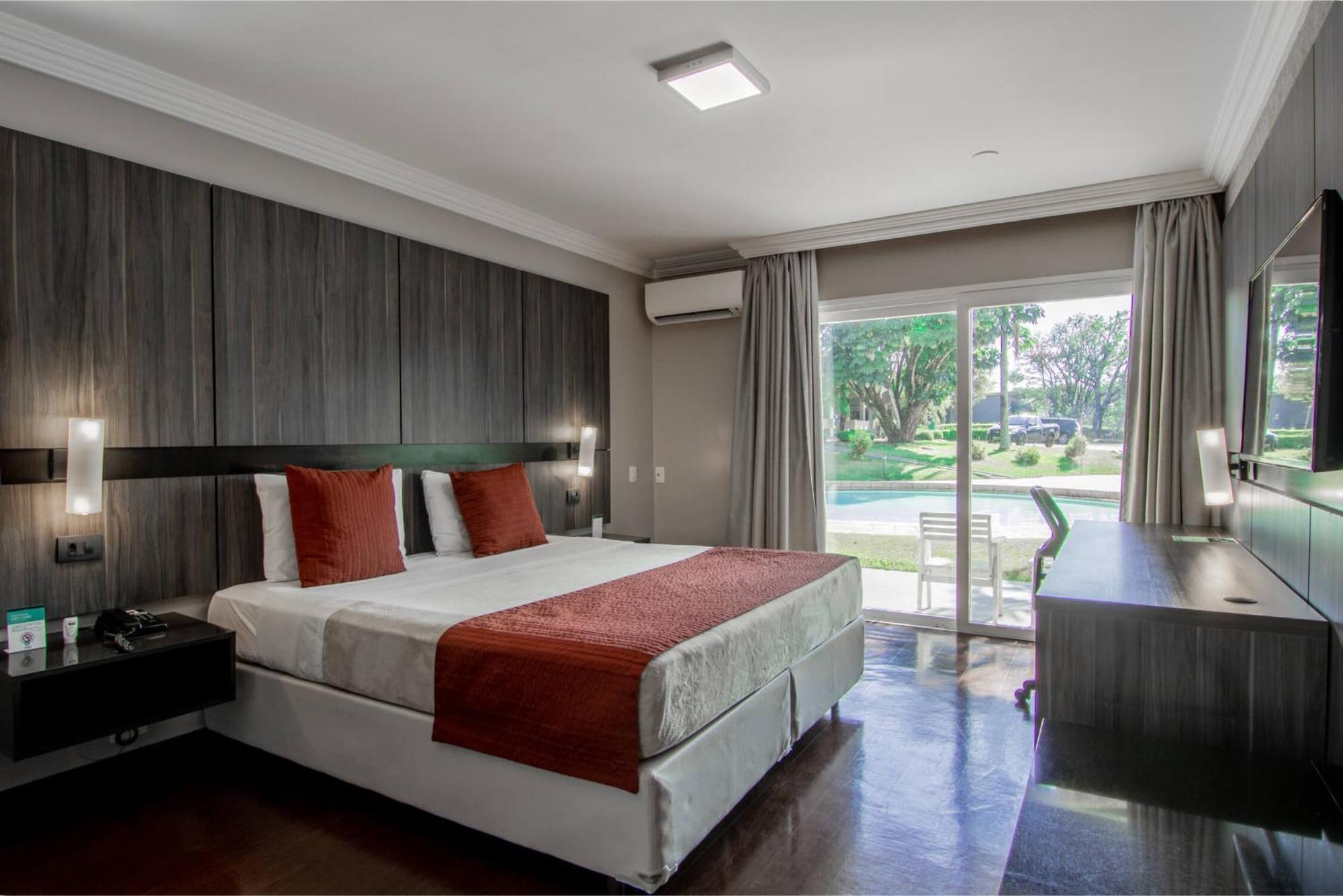 Hotel Deville Express Cascavel กัสกาเวล ภายนอก รูปภาพ