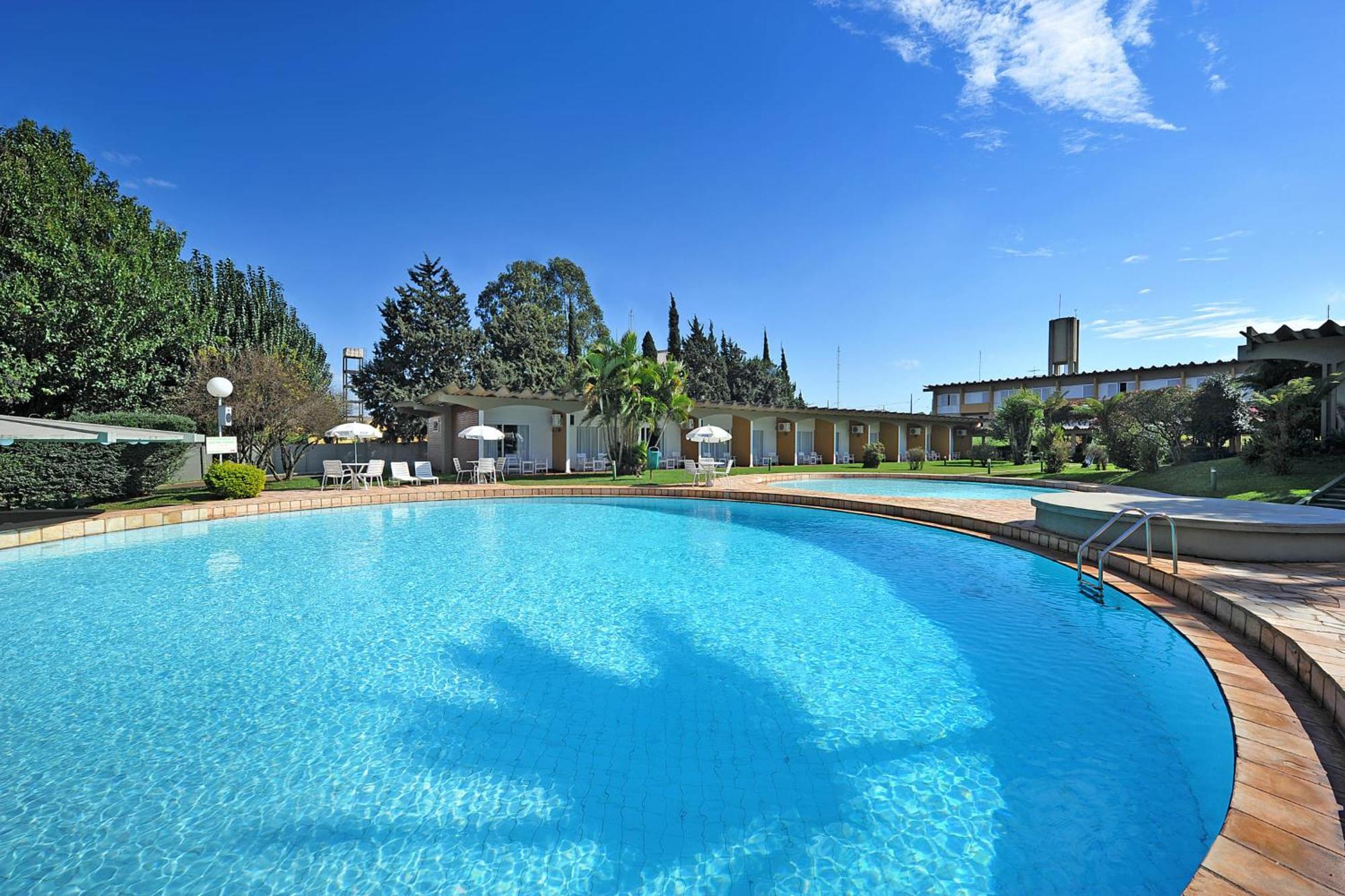 Hotel Deville Express Cascavel กัสกาเวล ภายนอก รูปภาพ