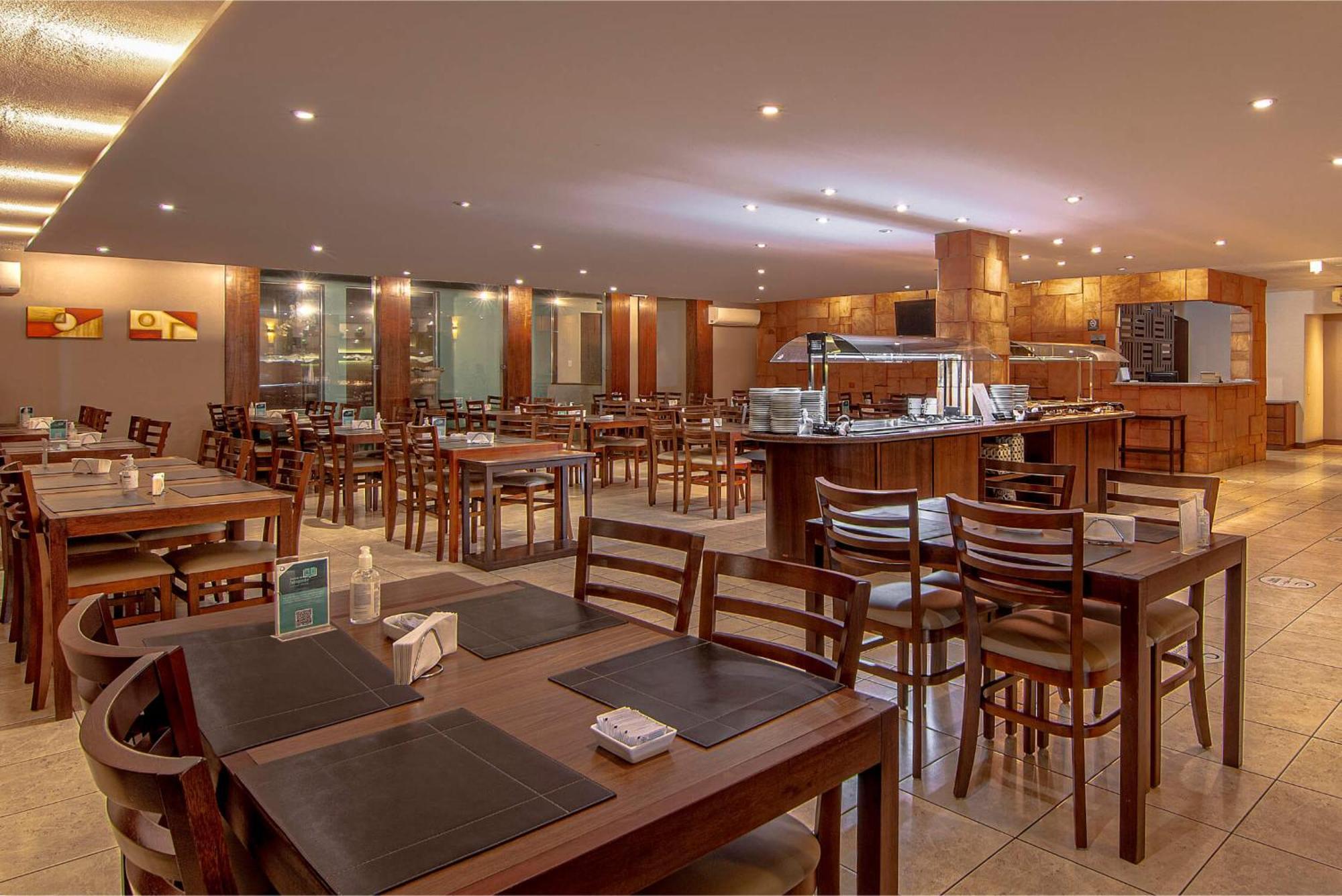 Hotel Deville Express Cascavel กัสกาเวล ภายนอก รูปภาพ