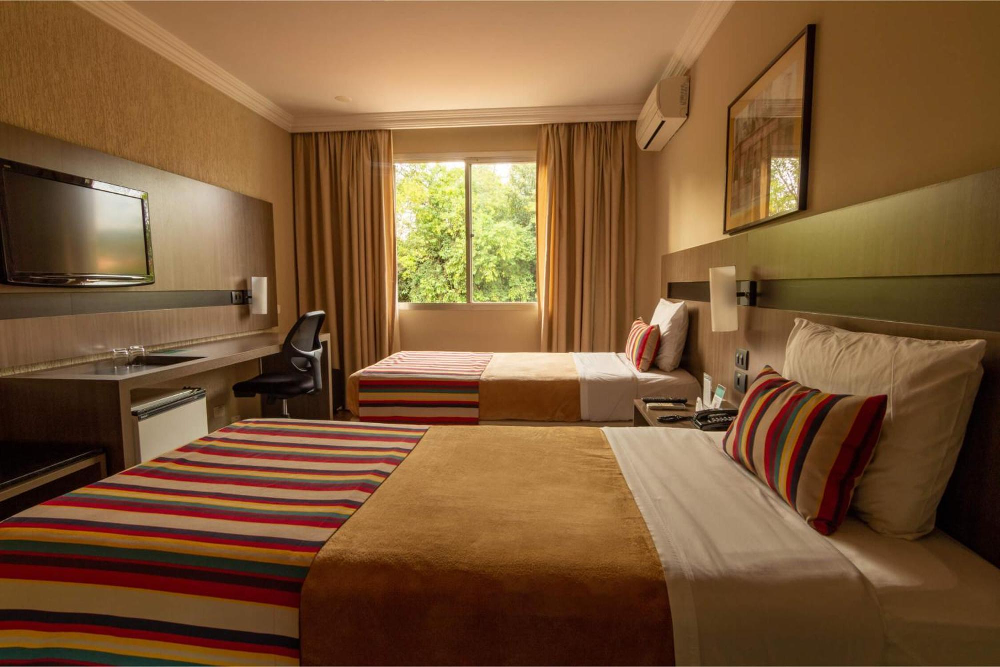Hotel Deville Express Cascavel กัสกาเวล ภายนอก รูปภาพ