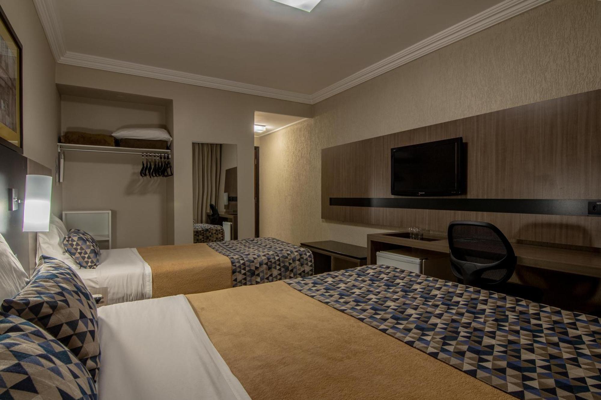 Hotel Deville Express Cascavel กัสกาเวล ภายนอก รูปภาพ